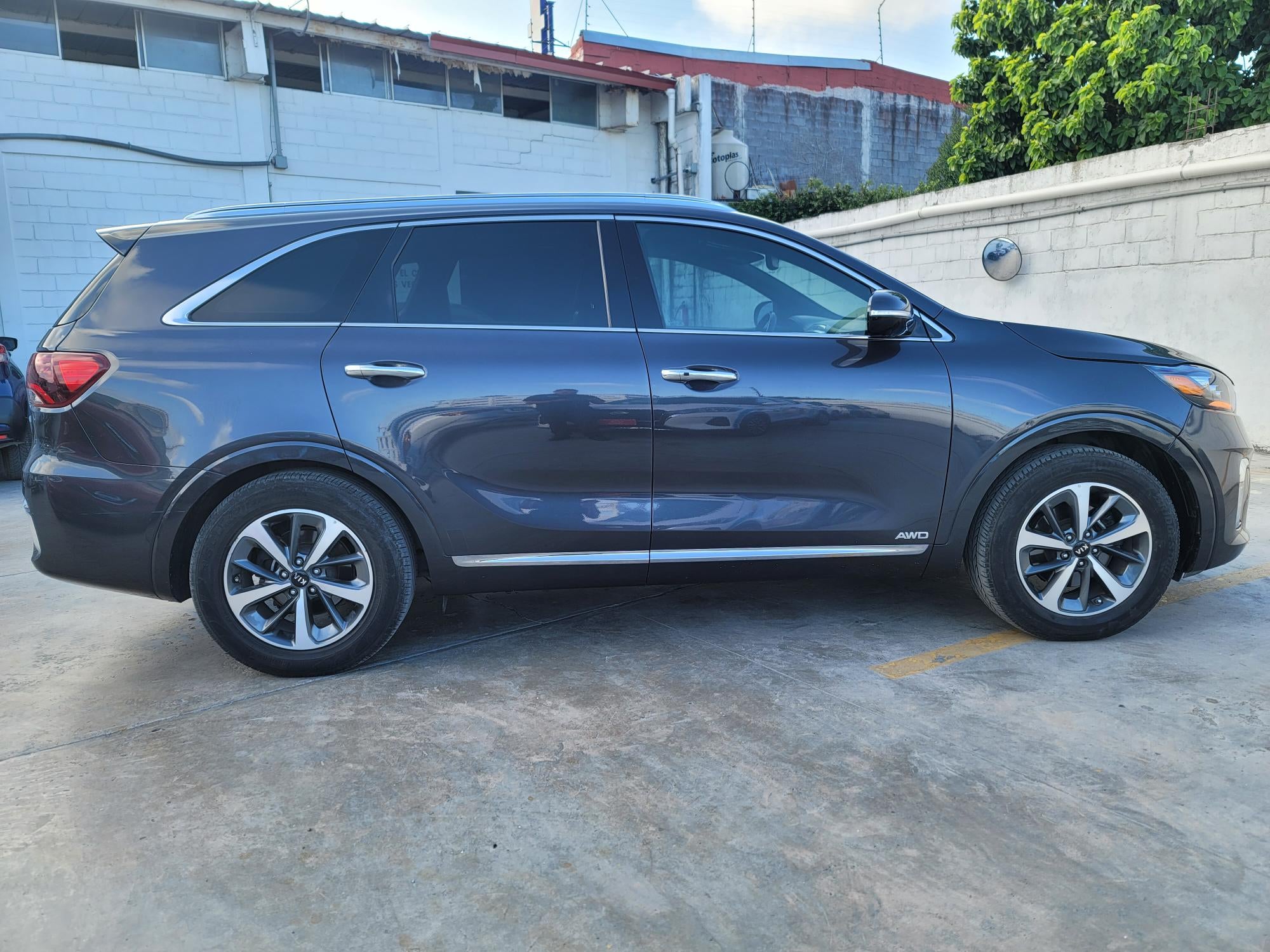 2019 Kia SORENTO 5 PTS SXL V6 TA AAC PIEL F LED QCP GPS 7 PAS RA-18 4X4