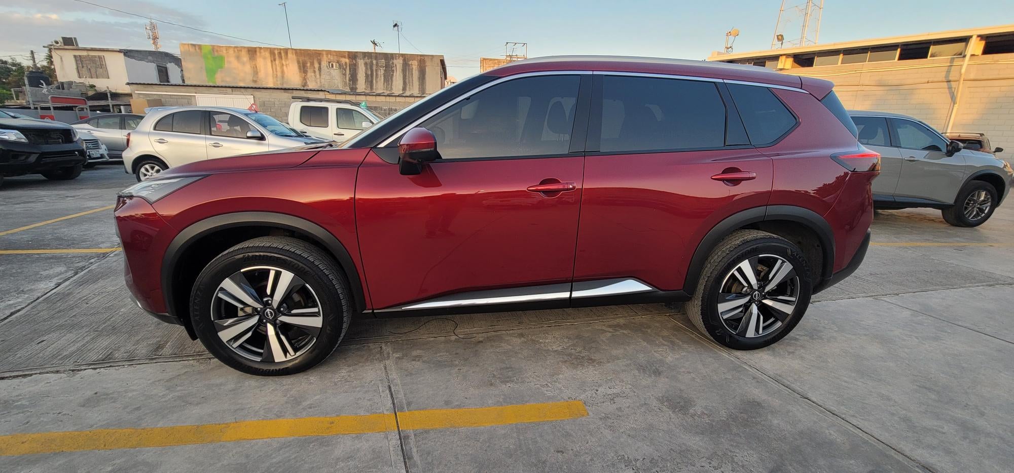 2023 Nissan X-TRAIL 5 PTS PLATINIUM PLUS CVT 2.5 LTS 2 ROW